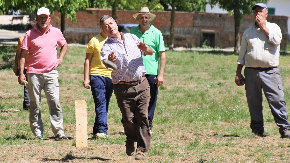 Práctica del mojón en la pistas de Las Moreras