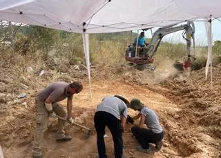 Inician la excavación de una nueva fosa de la Guerra Civil en Son Servera para buscar víctimas de la Batalla de Mallorca