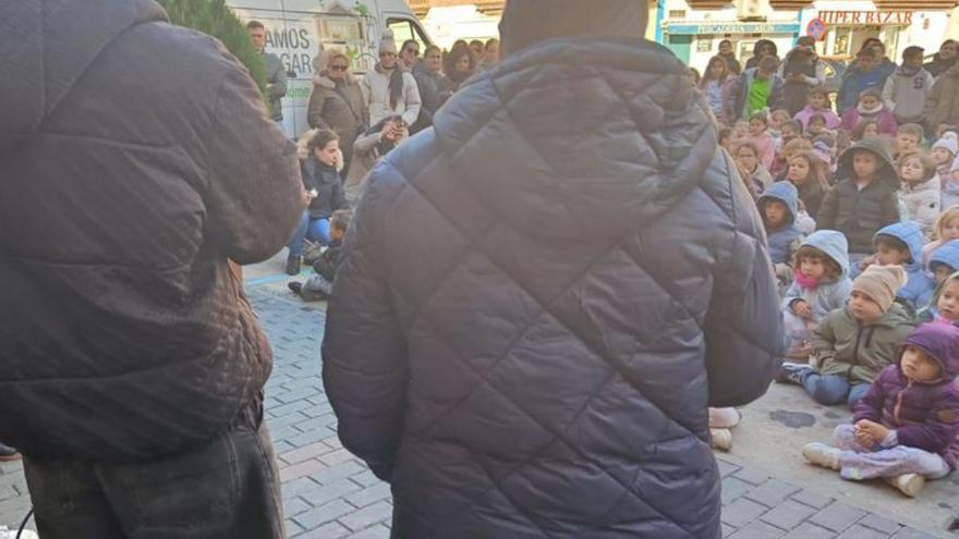 Los alumnos del colegio Manlia y del IES Valle de Huecha leyeron manifiestos.