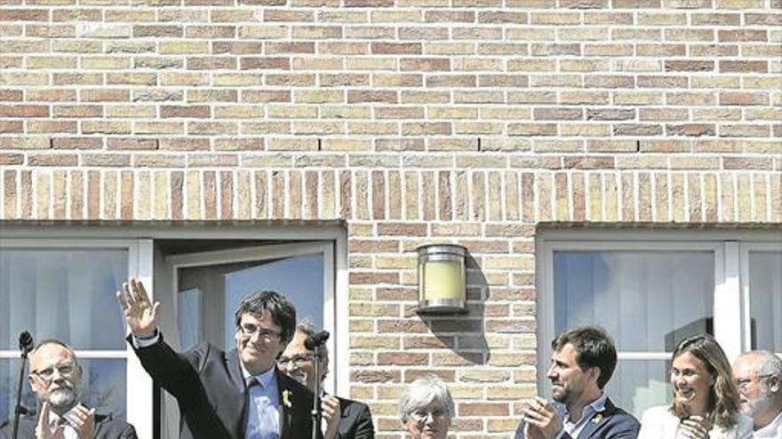 Puigdemont avisa a Sánchez de que el tiempo se está agotando