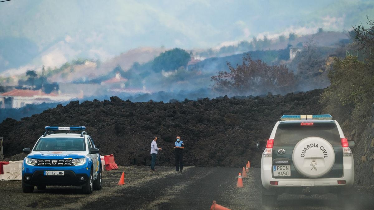 Erupción volcán de La Palma: tarjeta del paro se renovará automáticamente en La Palma mientras dure la alerta