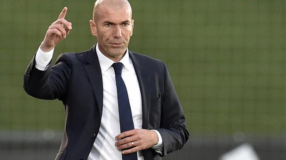 Zinedine Zidane durante el partido frente al Talavera de la Reina