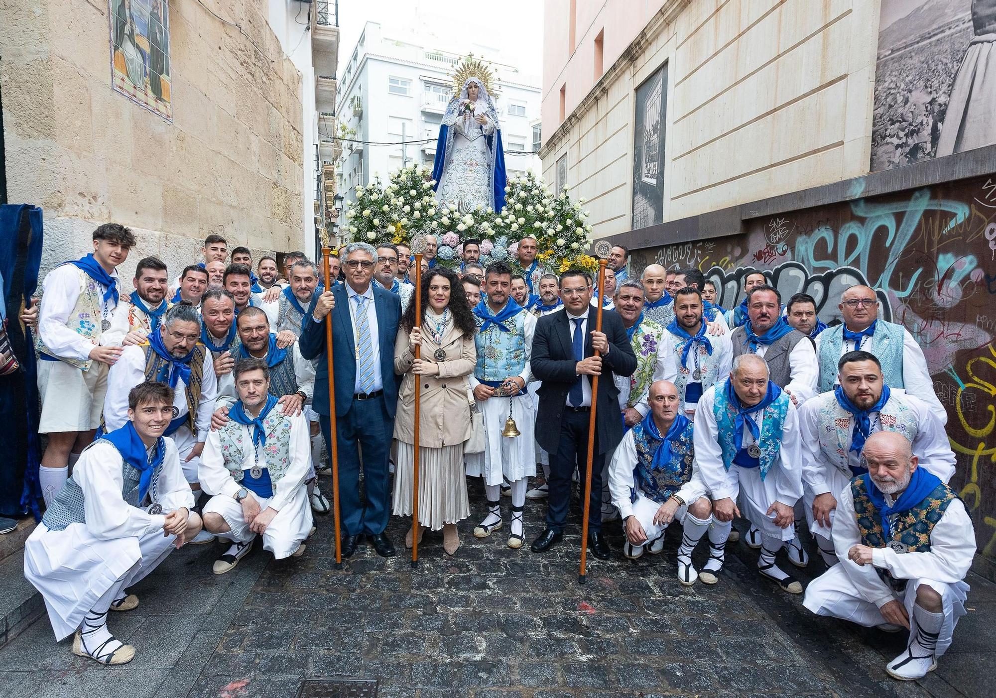 La lluvia impide el encuentro entre la Virgen de la Alegría y el Cristo Resucitado