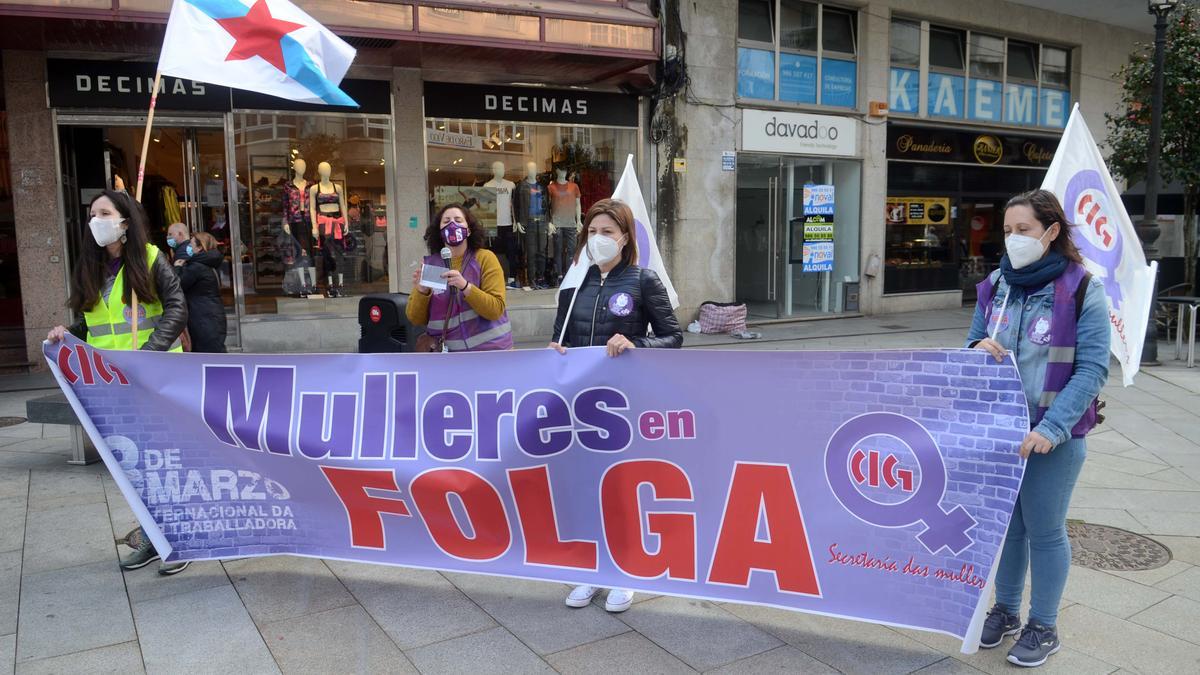 La Plaza de Galicia recogió muestras de apoyo al feminismo a lo largo de todo el día.