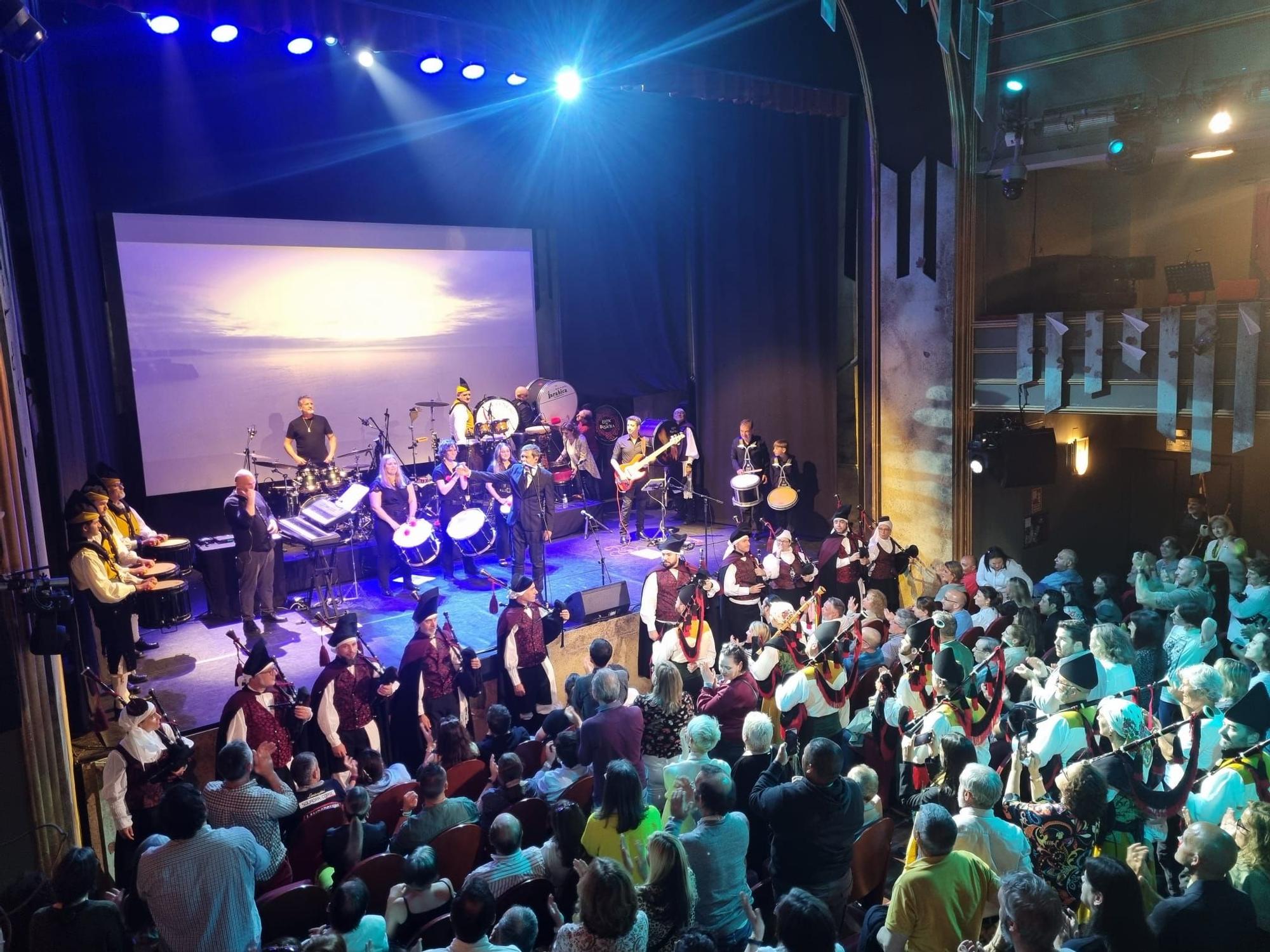EN IMÁGENES | Hevia celebra los 25 años de "Tierra de nadie" con lleno en el teatro La Latina de Madrid