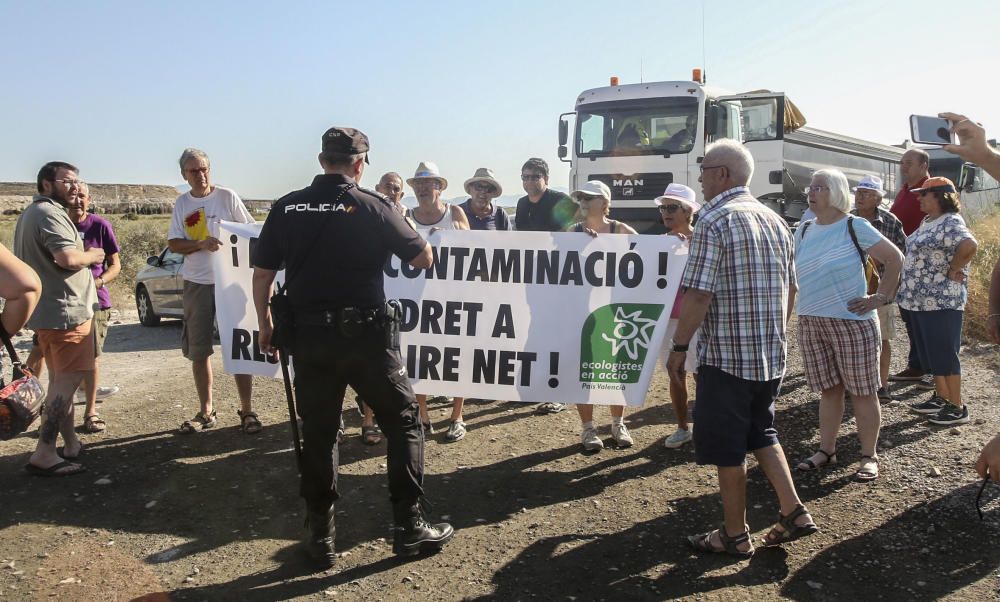 Tensión en la protesta contra una planta de residuos en Fontcalent