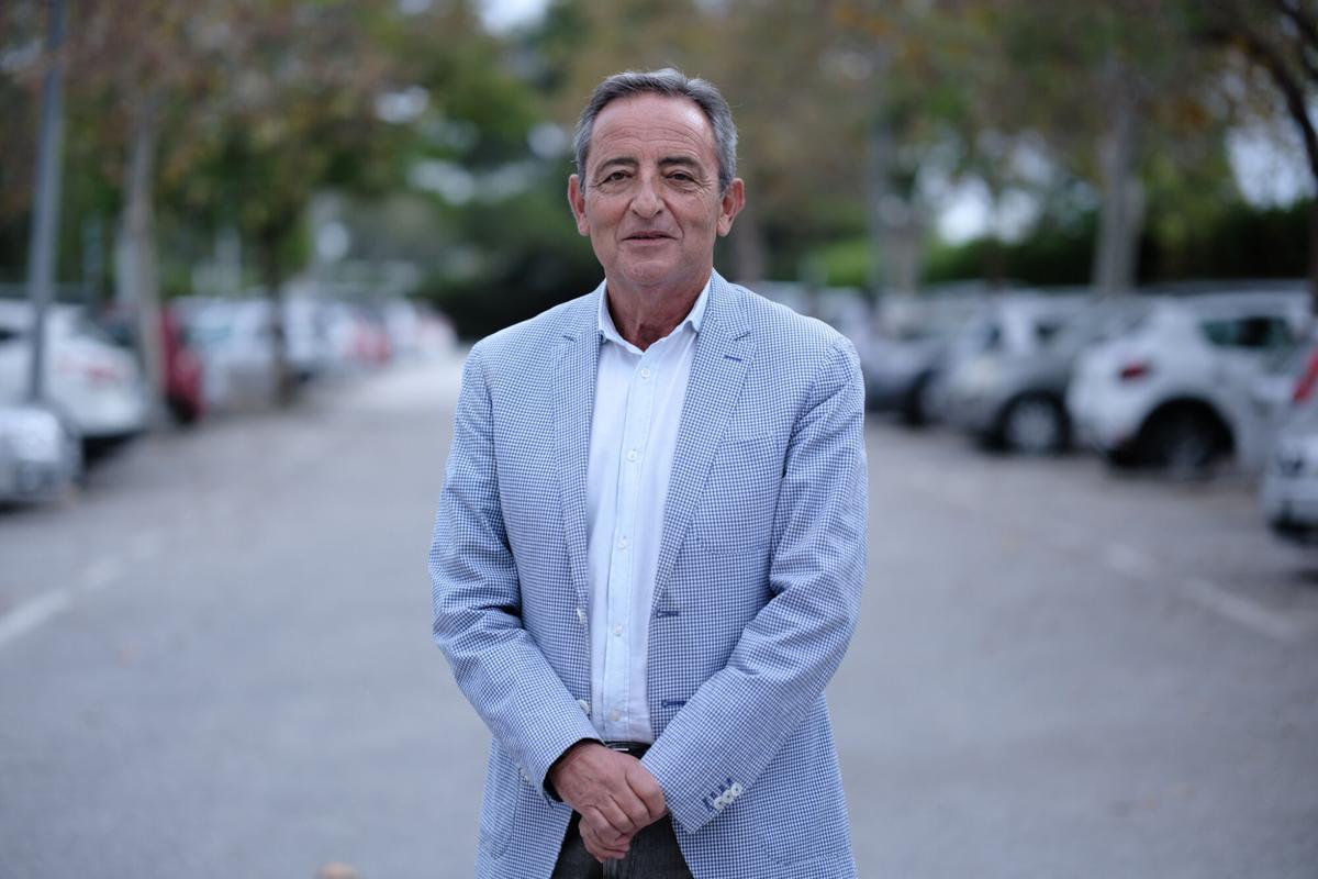 05-11-25, Málaga, estacionamiento Canal Sur. José Antonio López Trigo.