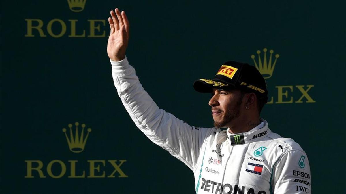 Hamilton felicitó a Vettel y Ferrari