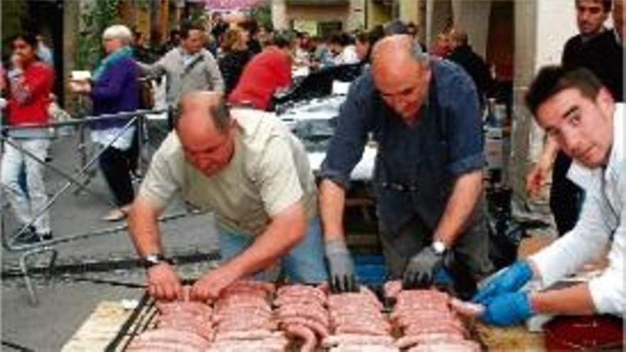 Va haver-hi llargues cues a la Plaça de la Vila d&#039;Arbúcies.