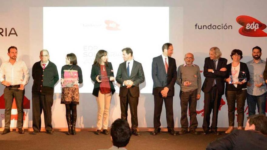 Algunos de los premiados, con Manuel Menéndez y João Manso Neto, quinto y tercero por la derecha.