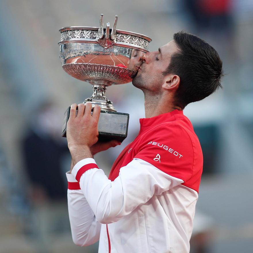 Novak Djokovic se alza con el Roland Garros