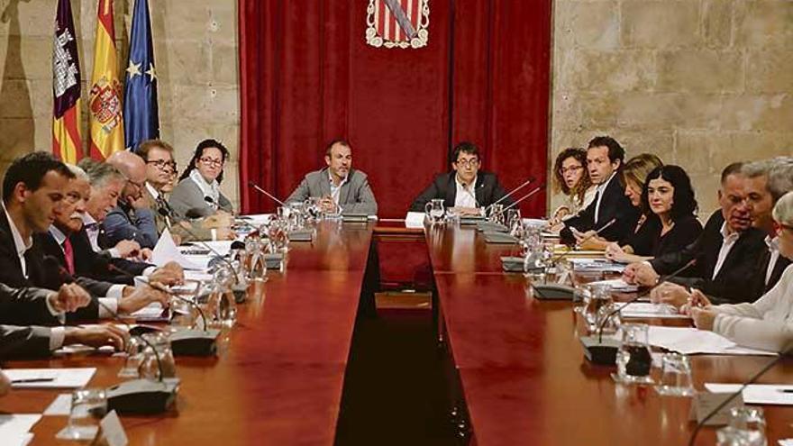 El Govern fija ayudas para las trabajadoras autónomas por maternidad