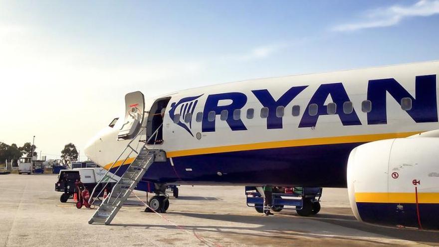 Els tripulants  de cabina de l&#039;aerolínia Ryanair convoquen vaga  el 28 de setembre