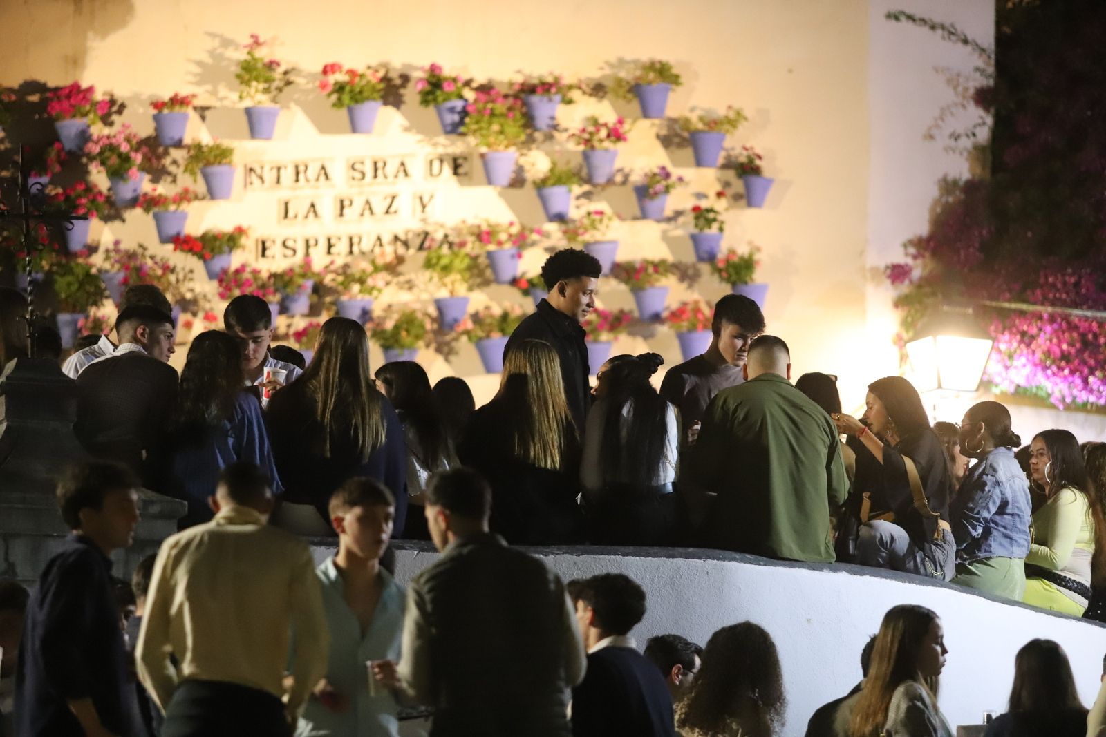 La tercera noche de cruces, en imágenes