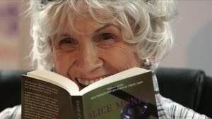 La escritora canadiense Alice Munro. 