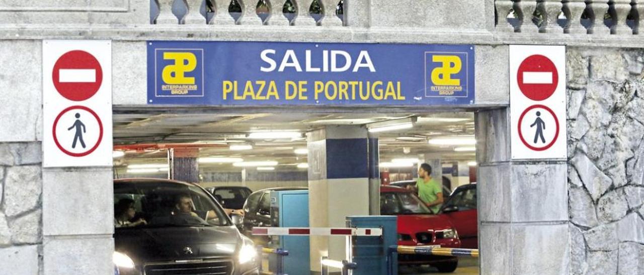 El parking de Plaza de Portugal. // Marta G. Brea