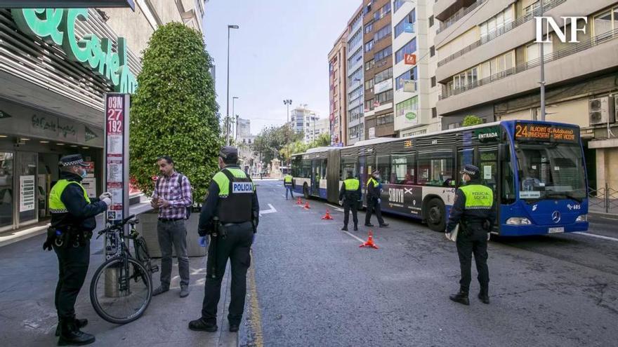 Los vecinos de Alicante que sean multados por segunda vez serán detenidos por desobediencia durante el confinamiento por el coronavirus