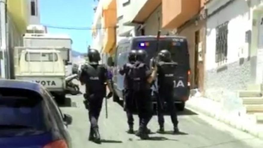 La Policía dispara al aire en la capital grancanaria tras un altercado con una familia