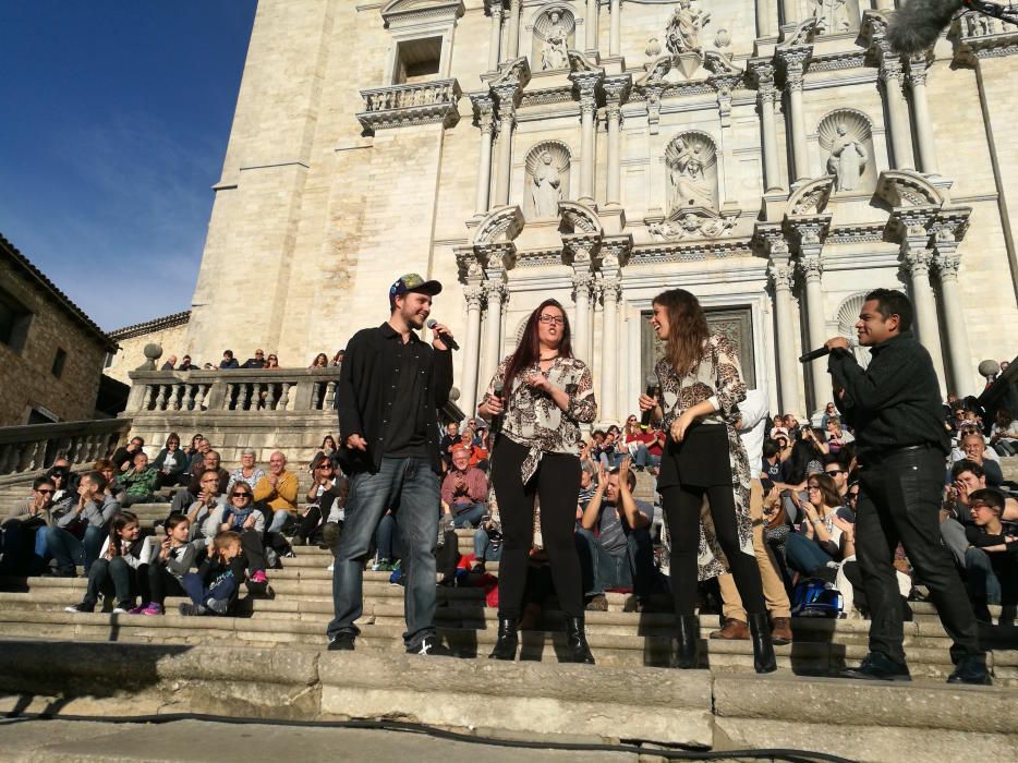 Els Not Named, finalistes del concurs de TV3, a les escales de la catedral