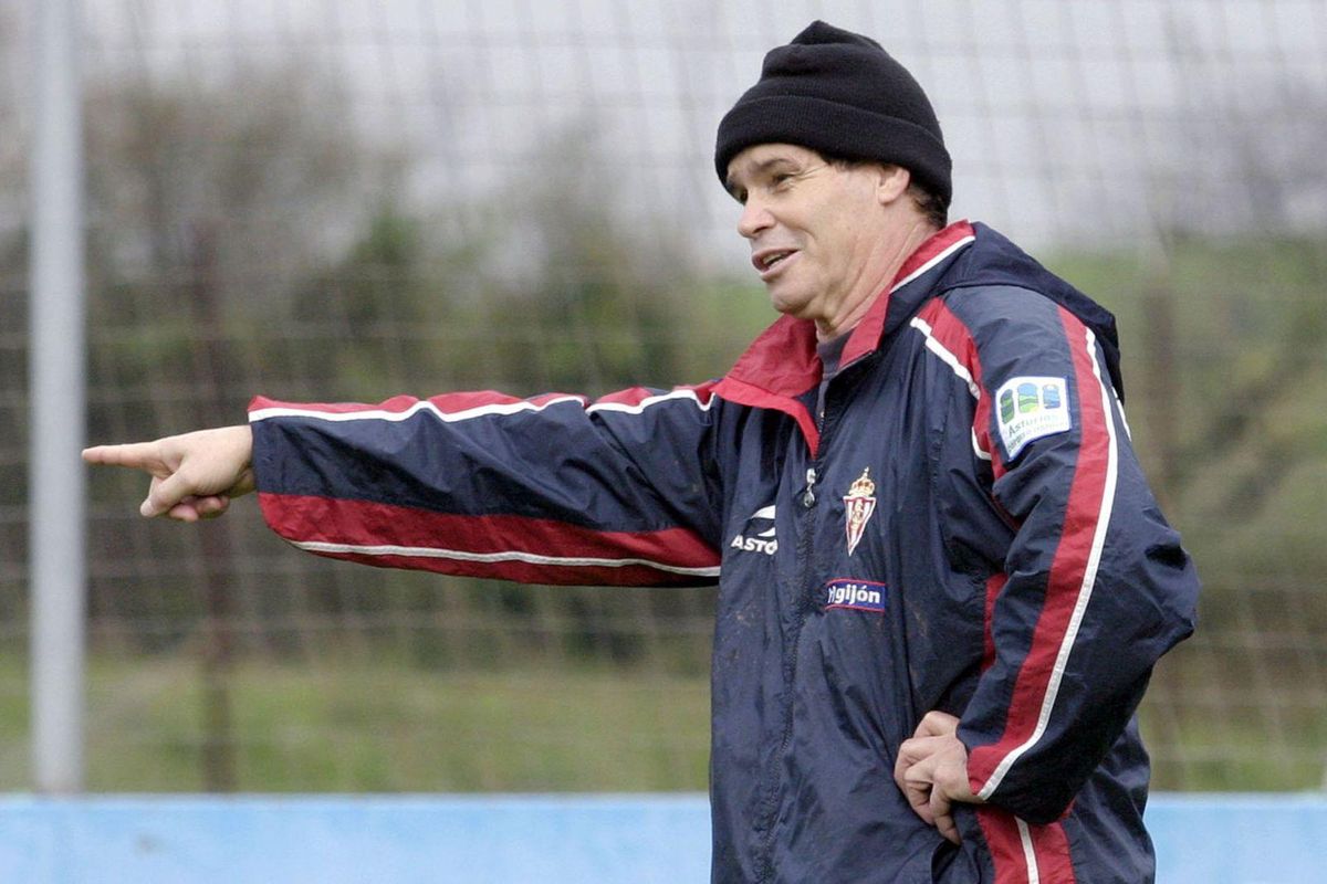 Ciriaco, durante su segunda etapa como entrenador del Sporting. | LNE