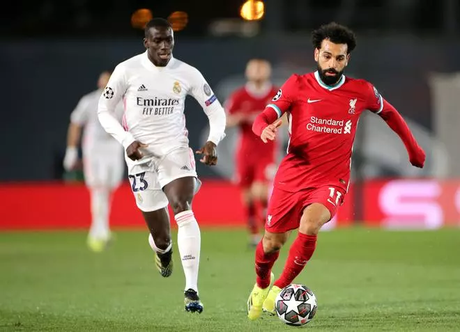 El PSG incluye a Salah en su agenda de fichajes para el próximo verano