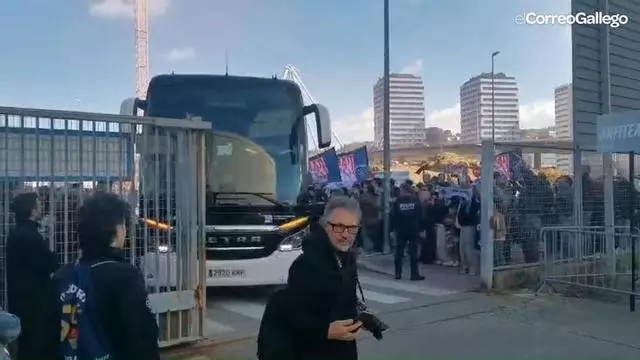 El Monbus Obradoiro ya está en el Colisuem de A Coruña para jugar el derbi contra el Leyma