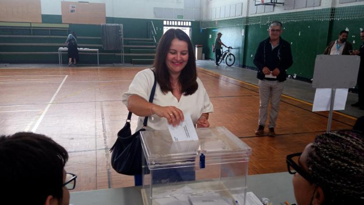 El PP gana en las 32 mesas y lamenta que 3 votos de EU le hayan arrebatado la mayoría absoluta