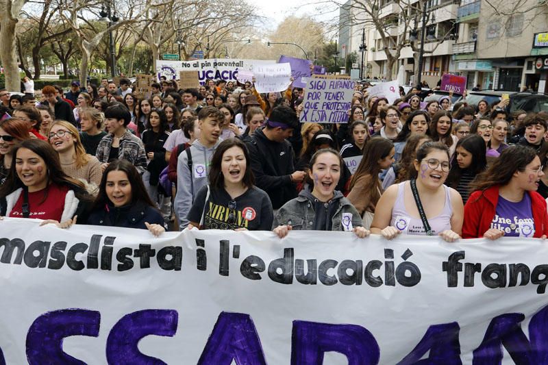 Manifestación de los estudiantes en Valencia contra el pin parental