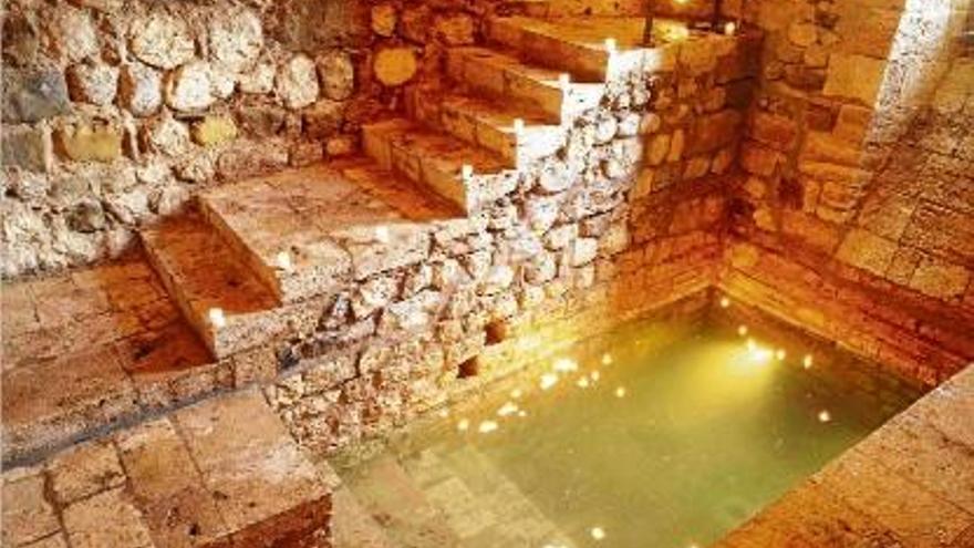 Els banys jueus són la part més important del conjunt sinagogal de Besalú.