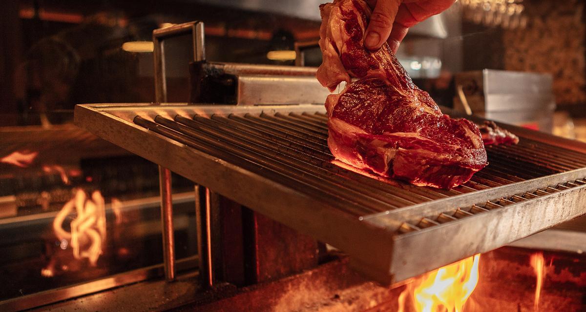 Así se trabaja en las cocinas de Palocortado Málaga