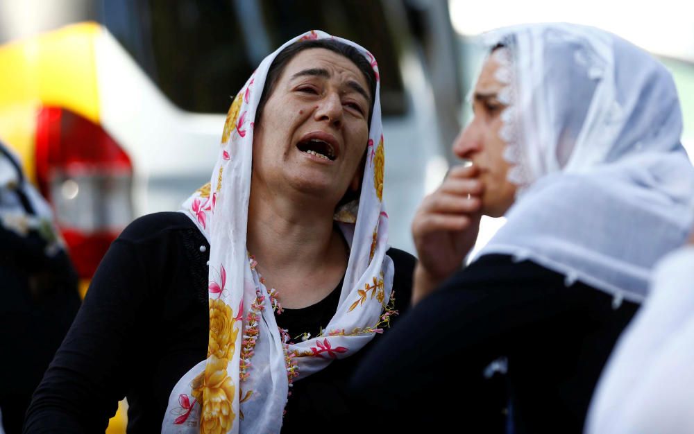 Al menos 50 personas han muerto en el atentado perpetrado durante una boda en la ciudad de Gaziantep, en el sureste de Turquía, según el último balance ofrecido por la oficina del gobernador local.