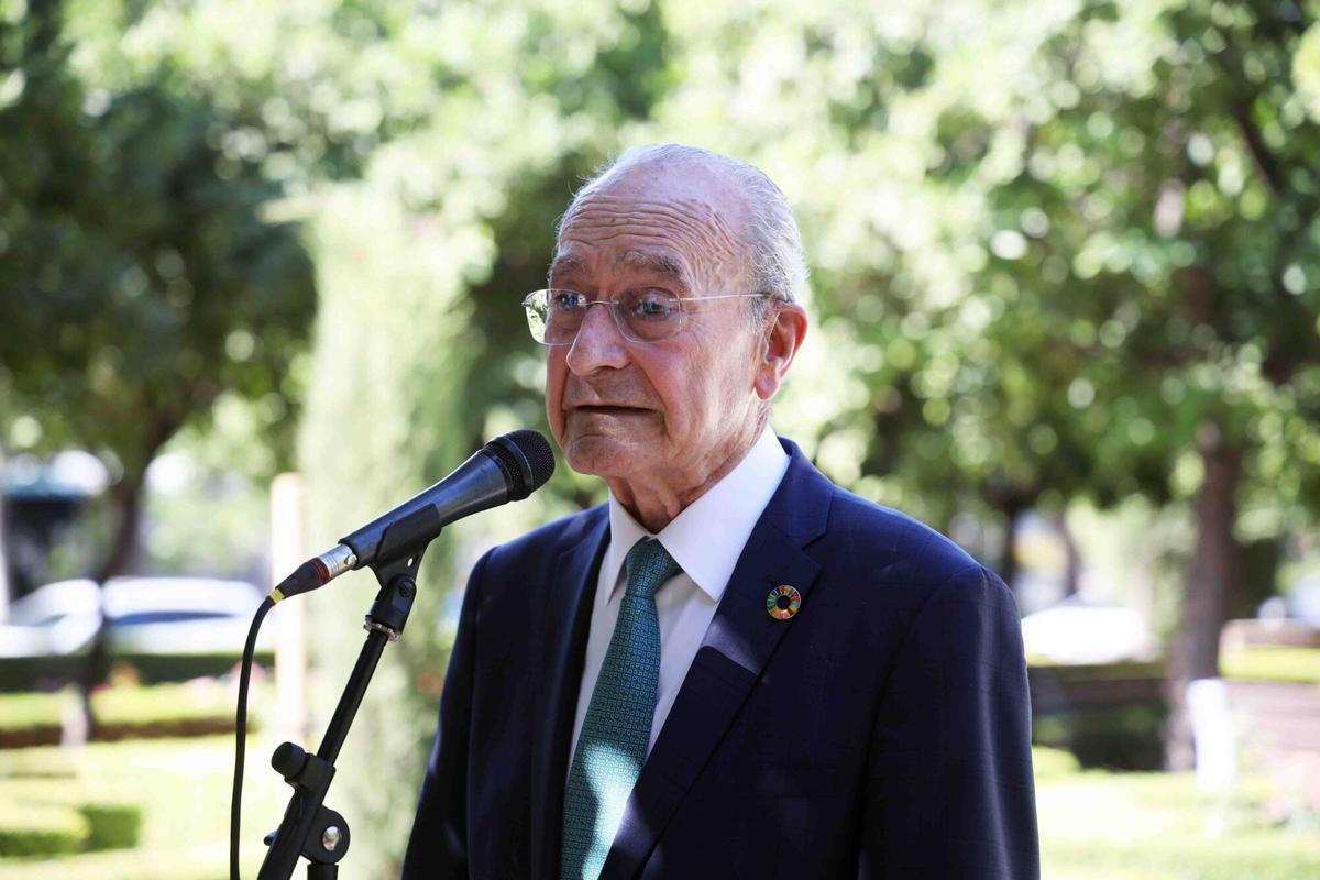 MLG 13-07-2026.- El alcalde de Málaga, Francisco de la Torre, comparece ante los medios de comunicación y atiende a preguntas, donde a anunciado que se presenta a las siguientes elecciones