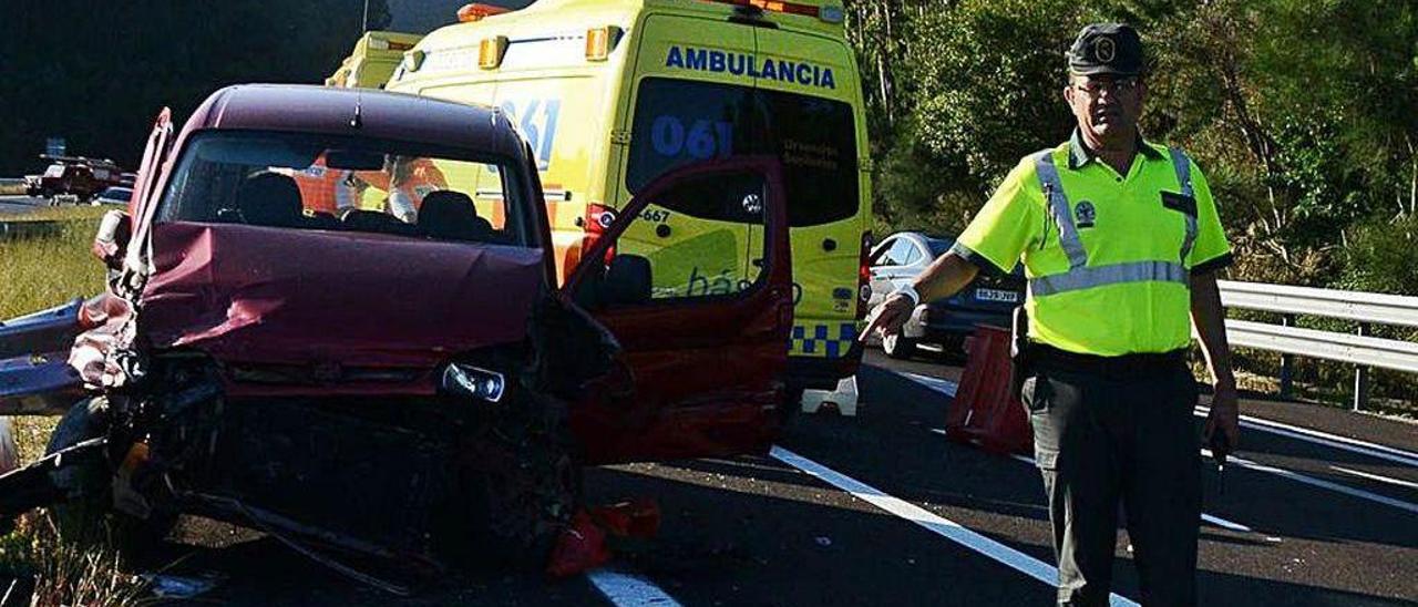 Estado en el que quedó la furgoneta del acusado en el corredor.