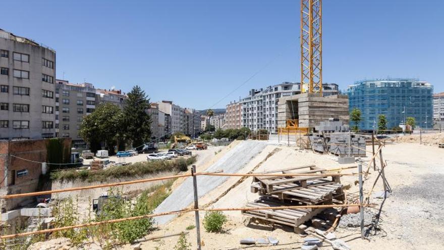 Edificios en construcción en la zona de Eduardo Pondal.   | // JAVIER TENIENTE