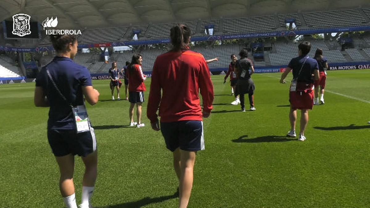 La Roja visita el estadio Auguste-Delaune de Reims