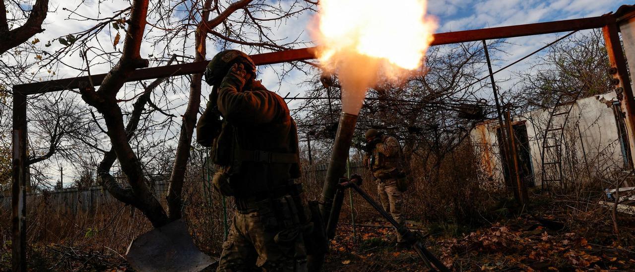 Tropas defensoras ucranianas en Avdiivka, en una imagen de mediados de noviembre.