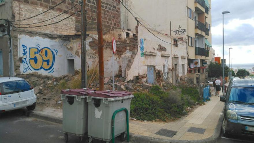 Una vivienda en ruinas en Santa Cruz de Tenerife.