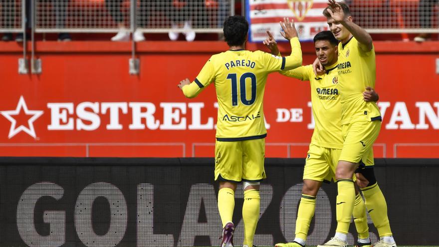 El Villarreal vence al Almería, que se queda al borde del descenso matemático