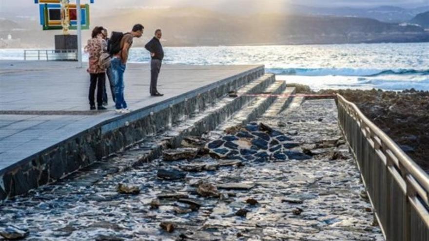 Temporal de olas y viento en Gran Canaria, noviembre 2014 / Envíe sus imágenes del temporal a: atencionlectores.laprovinciadigital@epi.es