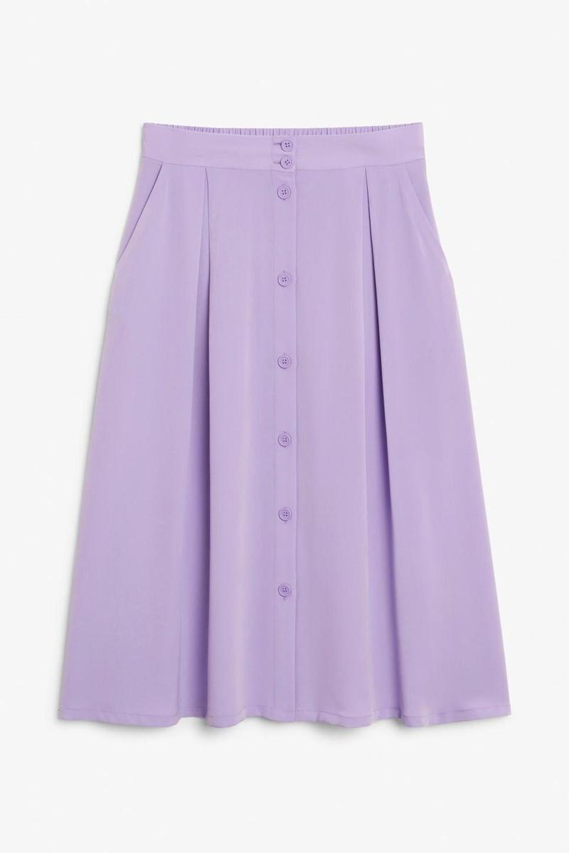 Falda midi en color lila de Monki (Precio: 25 euros)