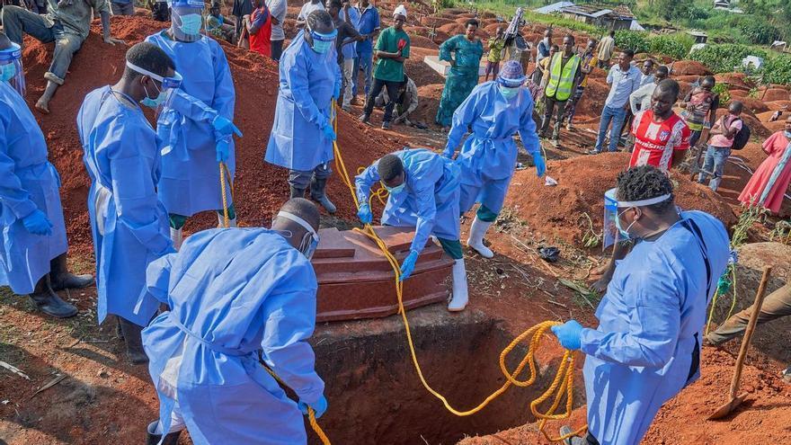 Más de 1.900 muertos en la RD del Congo por el ébola desde mayo