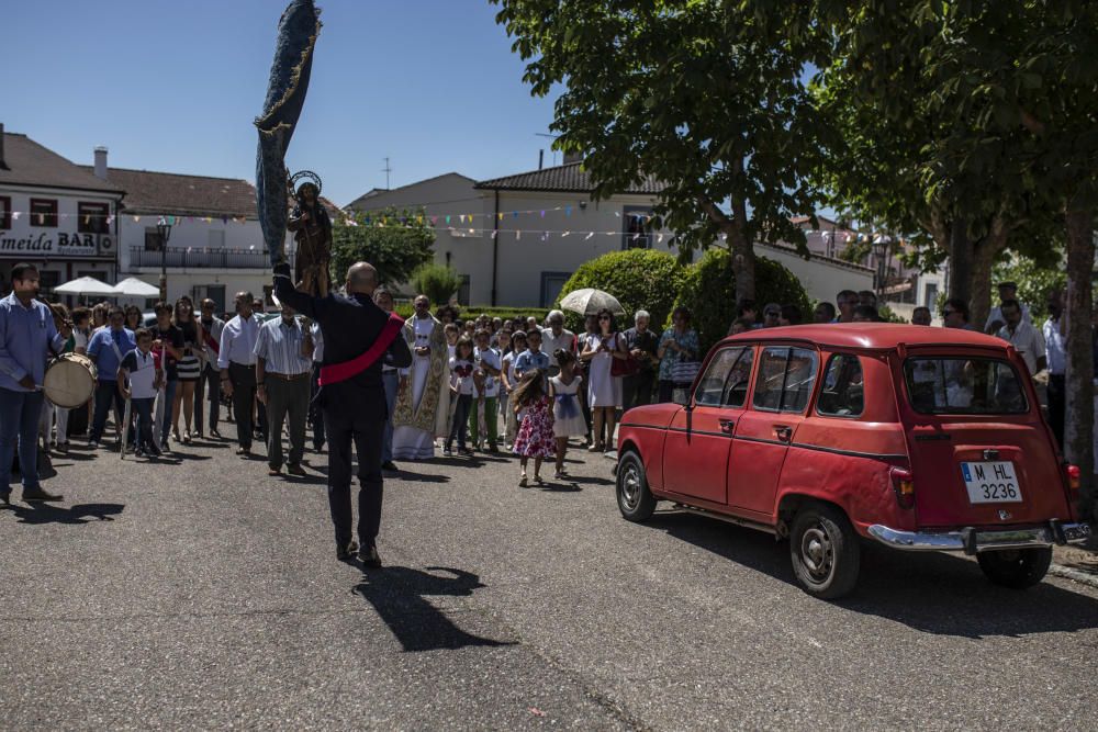 Baile de la bandera de Almeida de Sayago