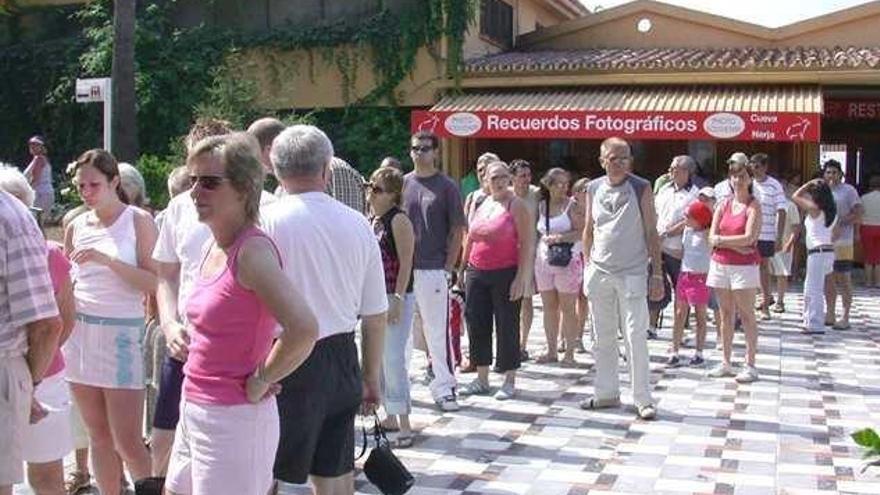 La Cueva de Nerja es uno de los monumentos más visitados de Andalucía.