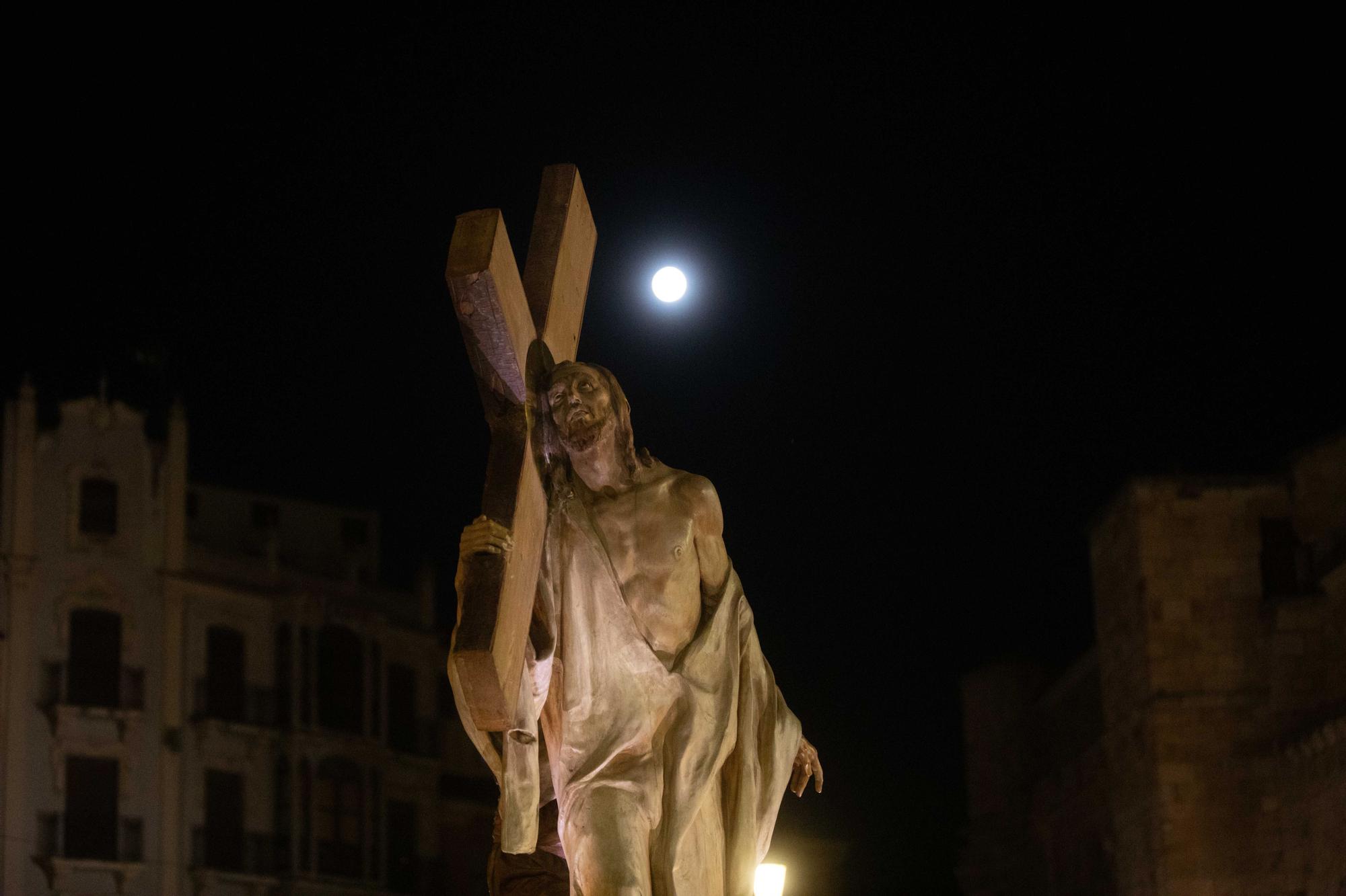 GALERÍA | Las mejores imágenes de la histórica salida de la Cofradía de Jesús Nazareno