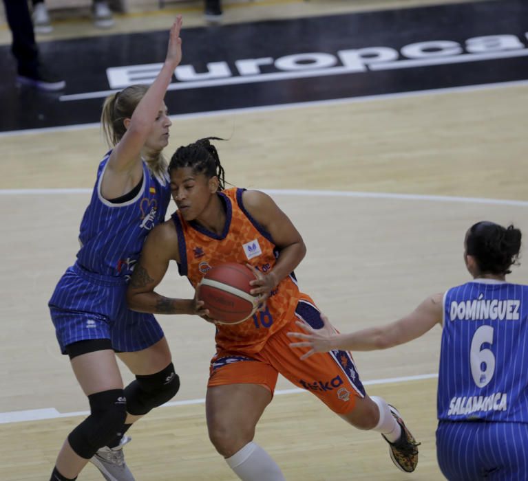 Valencia Basket - Perfumerías Avenida