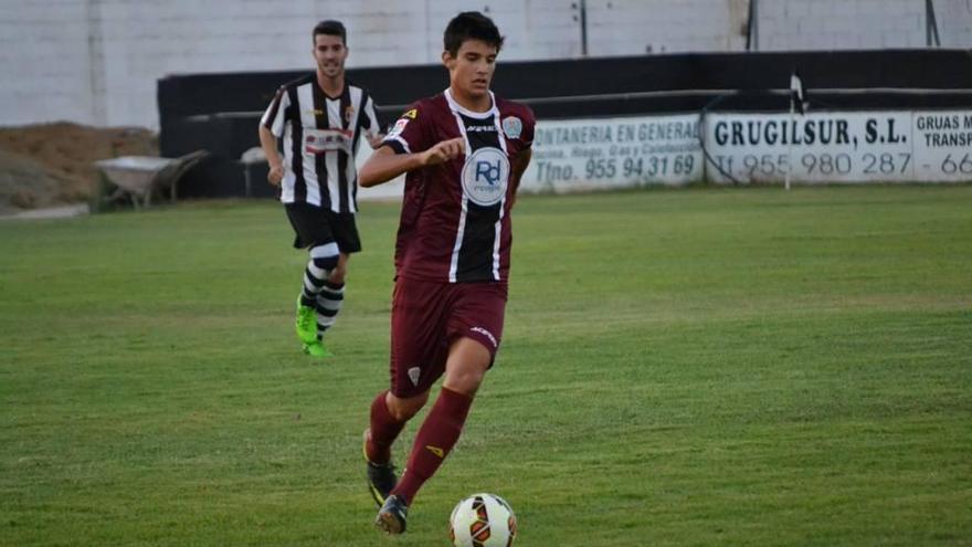 El Granada firma a José Antonio González, Pablo Vázquez y Fran Serrano