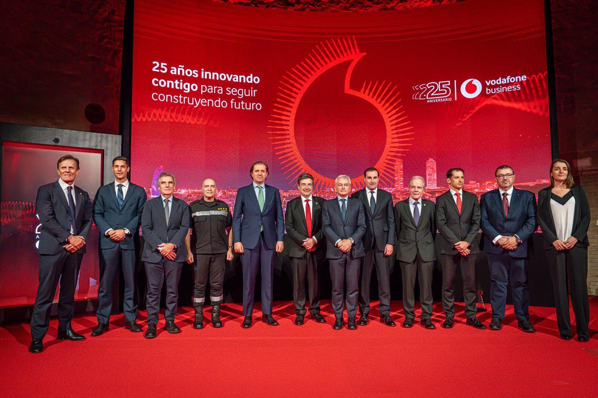 Barcelona, 30/10/2025 Economía.  Gala 25 aniversario Vodafone, Catalunya. Todos los premiados de la gala commermorativa de 25 años Vodafone en Catalunya. AUTOR: MANU MITRU