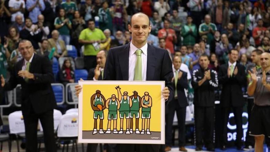 Unicaja homenajea a Jiménez