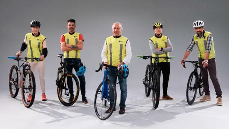 Las figuras del ciclismo gallego, juntos por la seguridad vial en la campaña "Metro e medio"