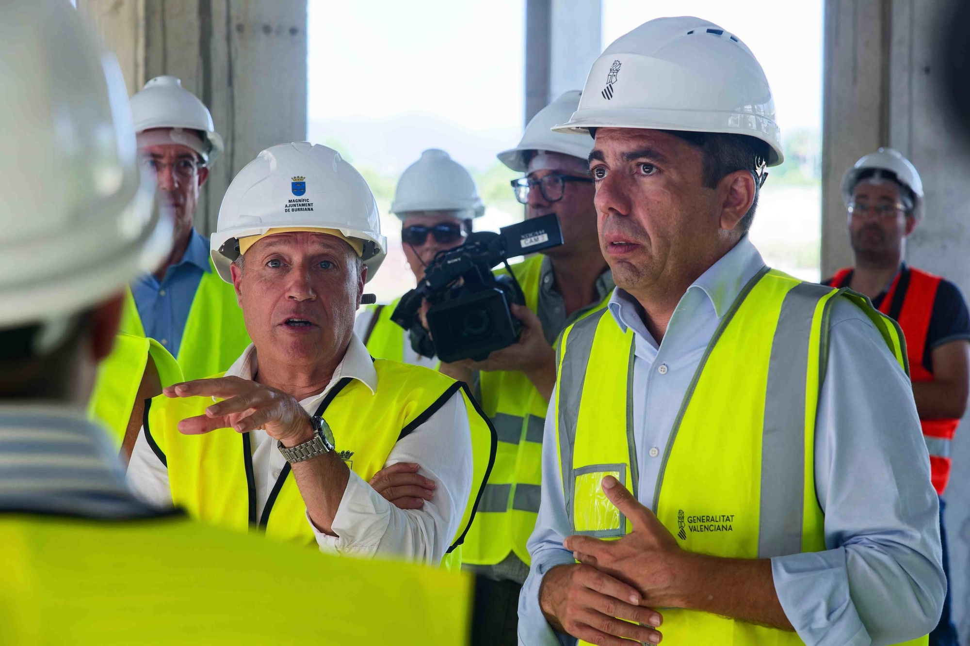Visita de Mazón al futuro IES Jaume I de Burriana